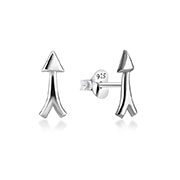 Plain 925 Sterling silver stud earring.