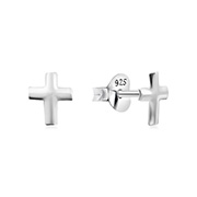 Plain 925 Sterling silver stud earring.