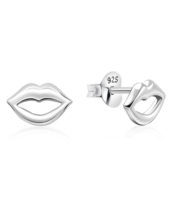 Plain 925 Sterling silver stud earring.