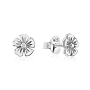 Plain 925 Sterling silver stud earring.