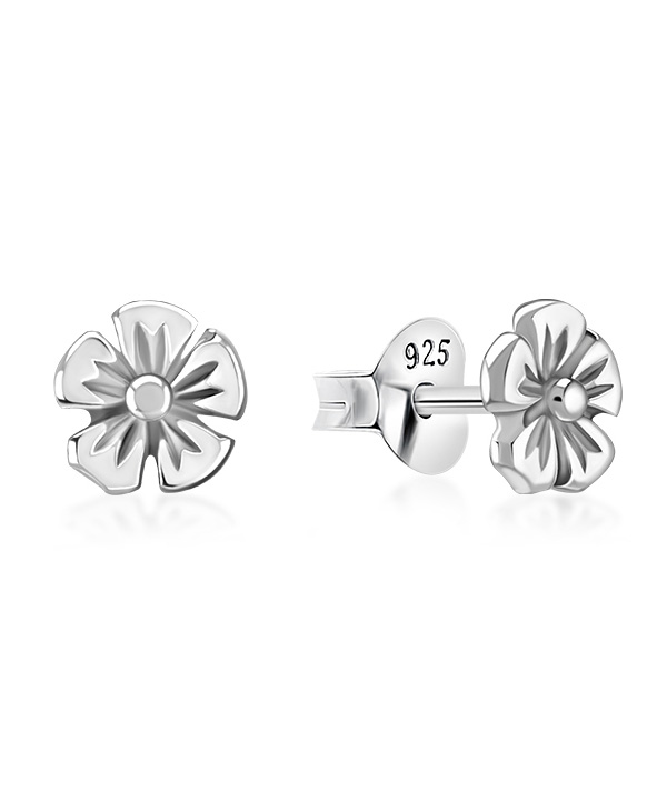 Plain 925 Sterling silver stud earring.