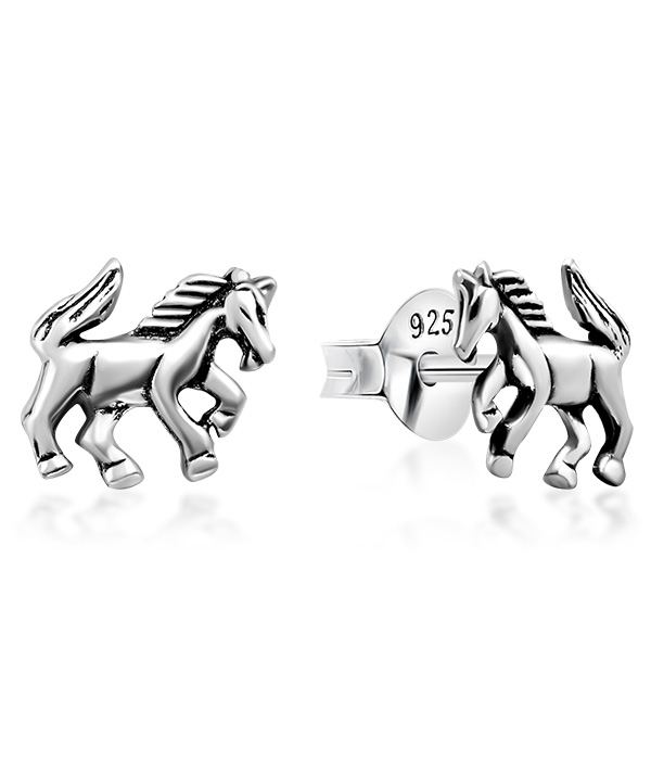 Plain 925 Sterling silver stud earring.
