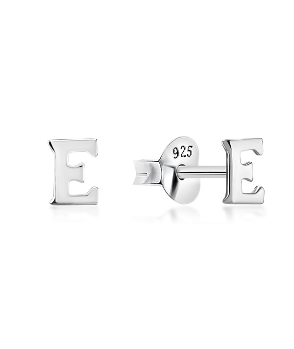 Plain 925 Sterling silver stud earring.
