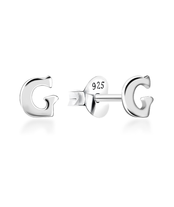 Plain 925 Sterling silver stud earring.