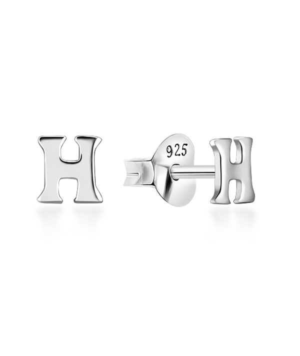 Plain 925 Sterling silver stud earring.