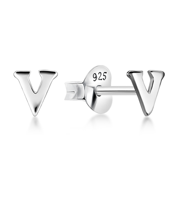 Plain 925 Sterling silver stud earring.