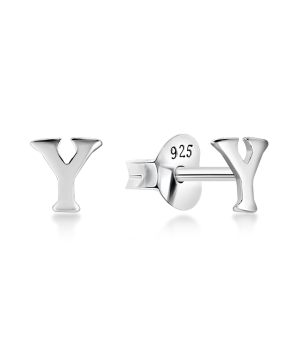Plain 925 Sterling silver stud earring.