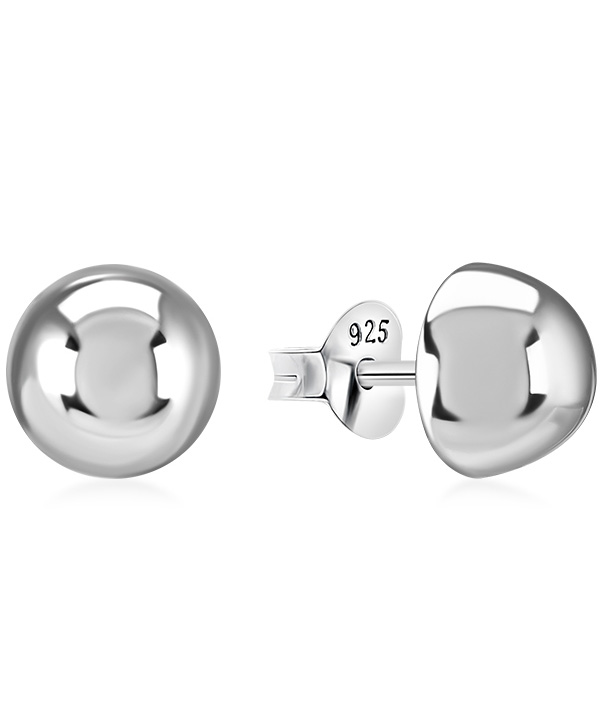 Plain 925 Sterling silver stud earring.