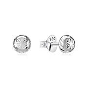 Plain 925 Sterling silver stud earring.
