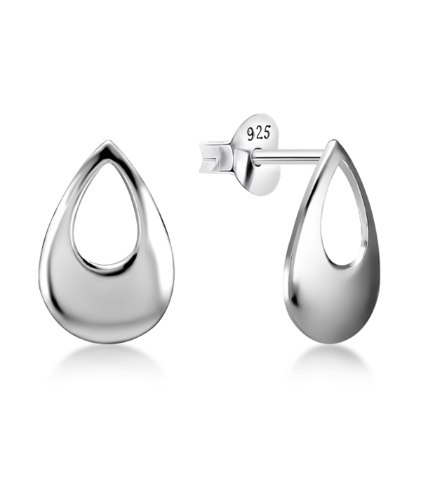Plain 925 Sterling silver stud earring.