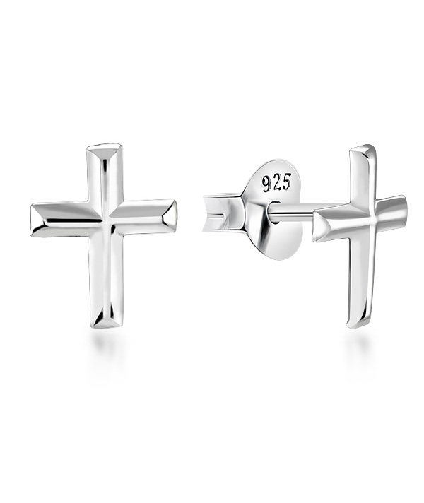 Plain 925 Sterling silver stud earring.