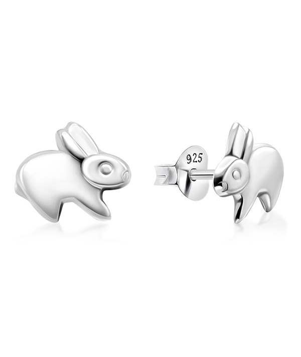 Plain 925 Sterling silver stud earring.