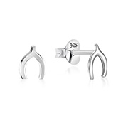Plain 925 Sterling silver stud earring.