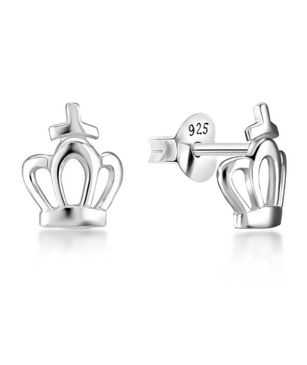 Plain 925 Sterling silver stud earring.