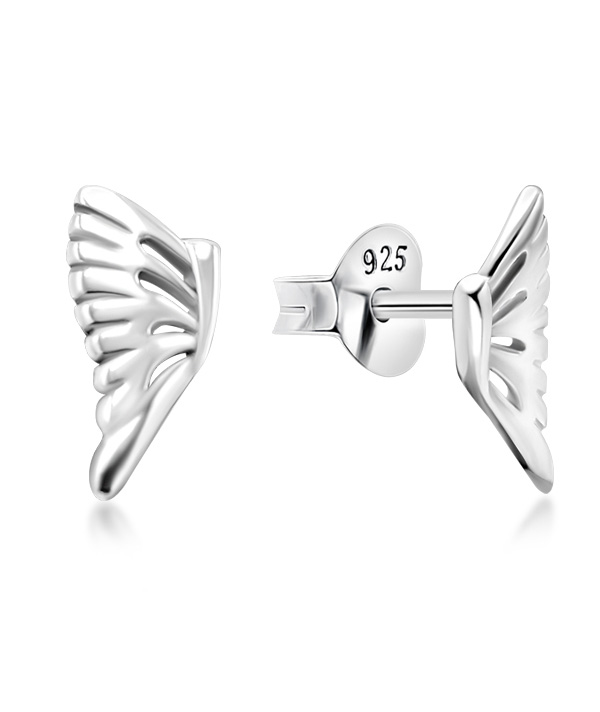 Plain 925 Sterling silver stud earring.