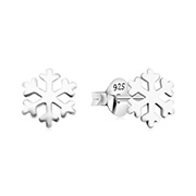 Plain 925 Sterling silver stud earring.