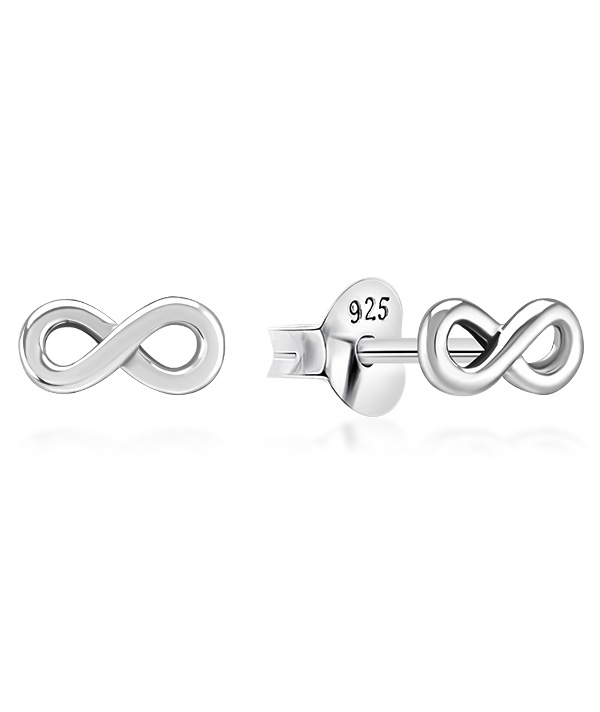 Plain 925 Sterling silver stud earring.