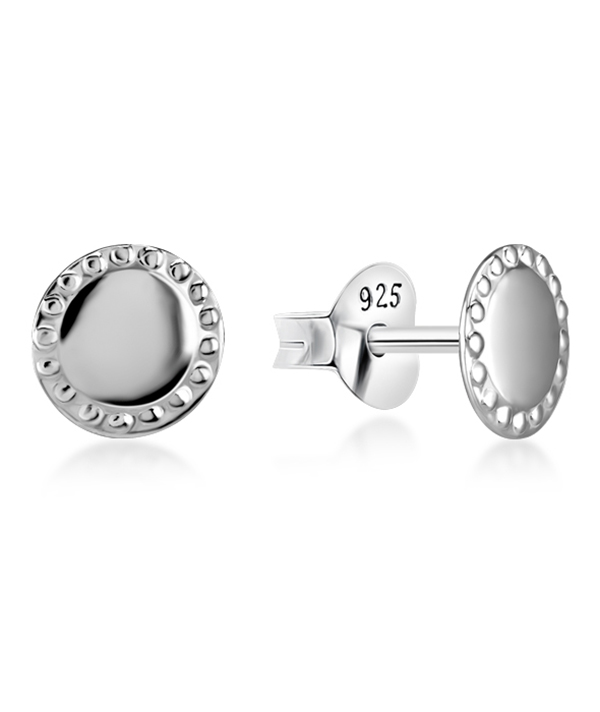 Plain 925 Sterling silver stud earring.