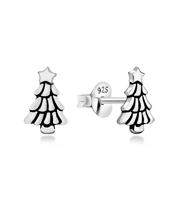 Plain 925 Sterling silver stud earring.