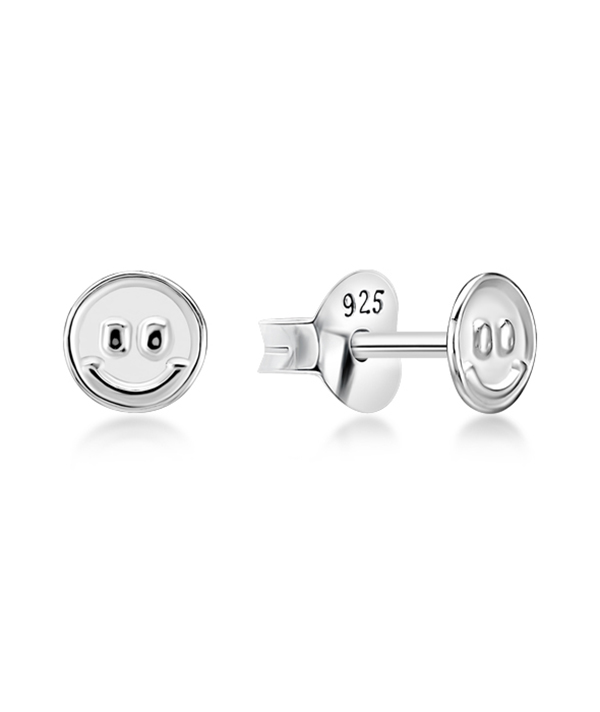 Plain 925 Sterling silver stud earring.