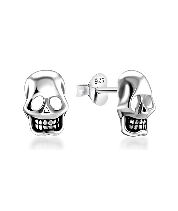 Plain 925 Sterling silver stud earring.