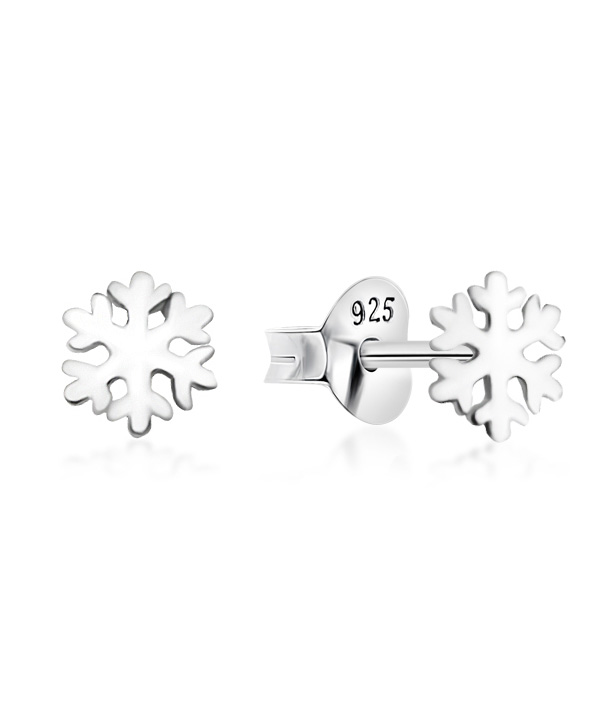 Plain 925 Sterling silver stud earring.