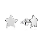 Plain 925 Sterling silver stud earring.