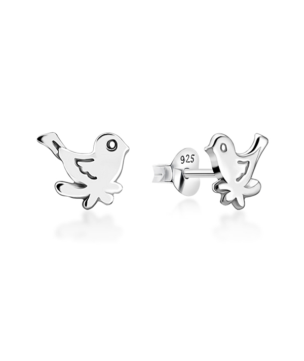 Plain 925 Sterling silver stud earring.
