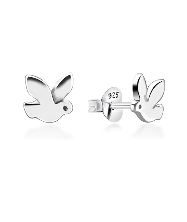 Plain 925 Sterling silver stud earring.