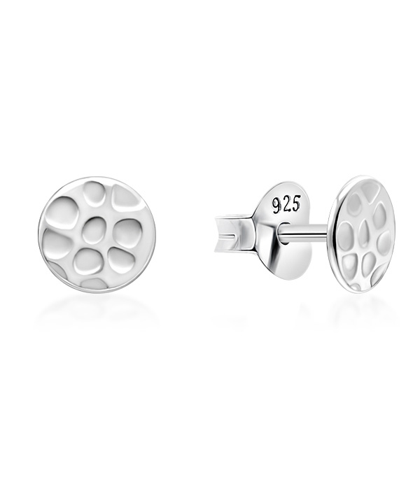 Plain 925 Sterling silver stud earring.