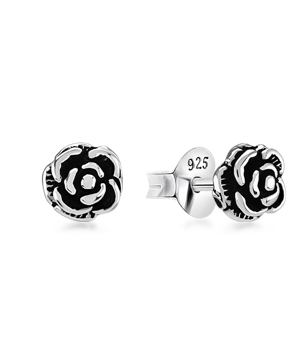 Plain 925 Sterling silver stud earring.