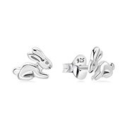 Plain 925 Sterling silver stud earring.