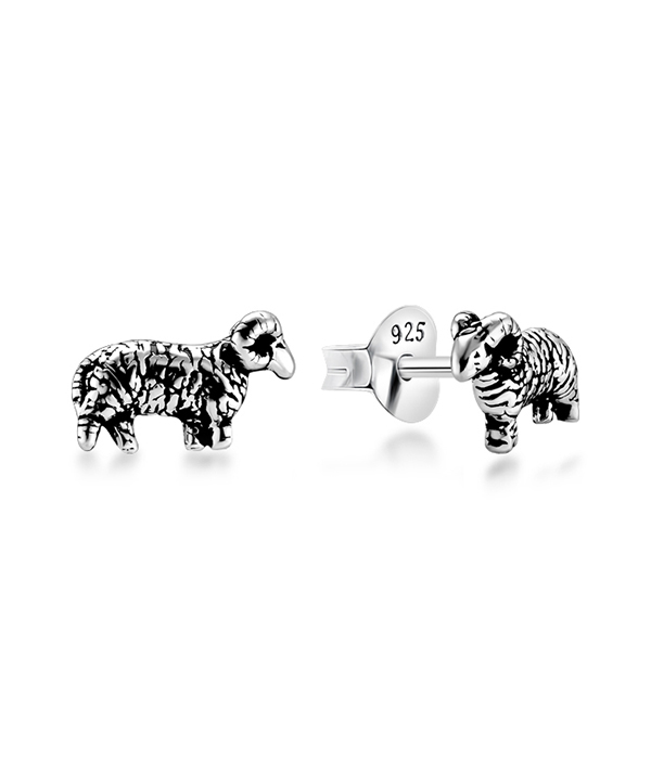 Plain 925 Sterling silver stud earring.