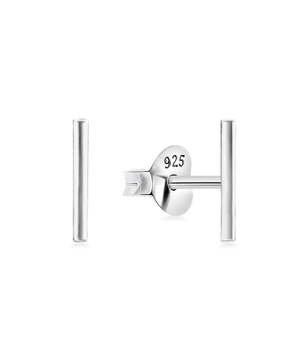 Plain 925 Sterling silver stud earring.