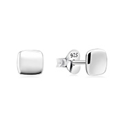 Plain 925 Sterling silver stud earring.