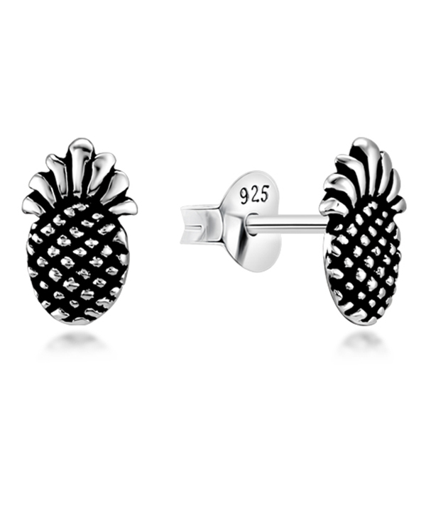 Plain 925 Sterling silver stud earring.