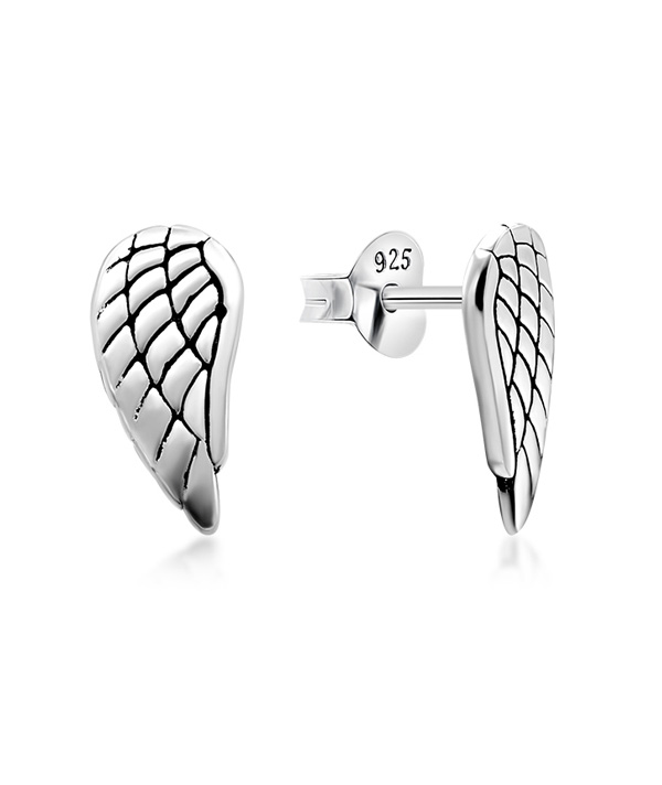 Plain 925 Sterling silver stud earring.