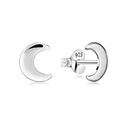 Plain 925 Sterling silver stud earring.