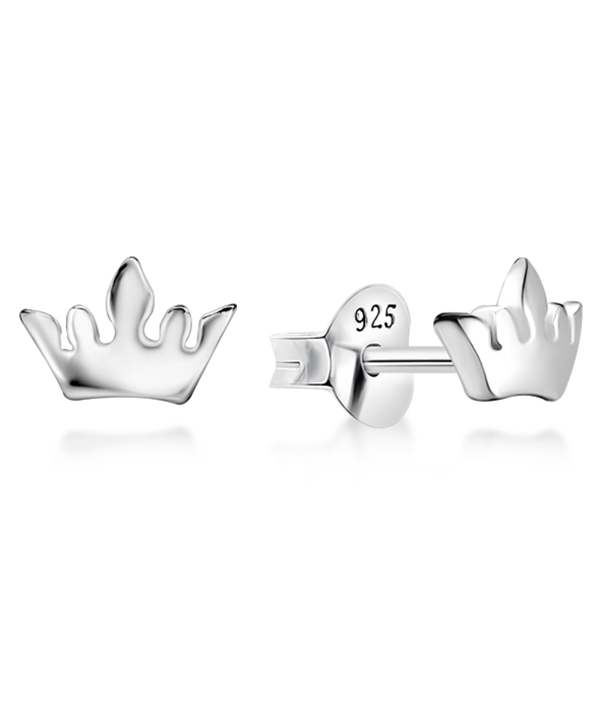 Plain 925 Sterling silver stud earring.
