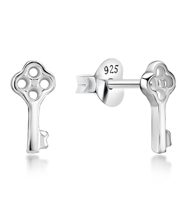 Plain 925 Sterling silver stud earring.