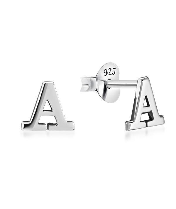 Plain 925 Sterling silver stud earring.