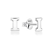 Plain 925 Sterling silver stud earring.