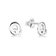 Plain 925 Sterling silver stud earring.