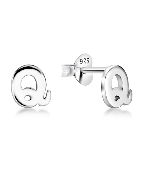 Plain 925 Sterling silver stud earring.