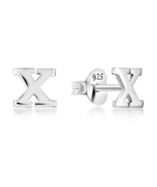 Plain 925 Sterling silver stud earring.
