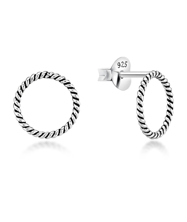 Plain 925 Sterling silver stud earring.