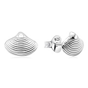 Plain 925 Sterling silver stud earring.