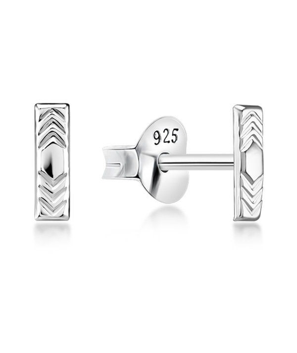 Plain 925 Sterling silver stud earring.