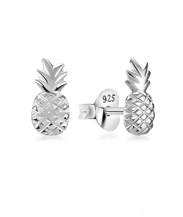 Plain 925 Sterling silver stud earring.