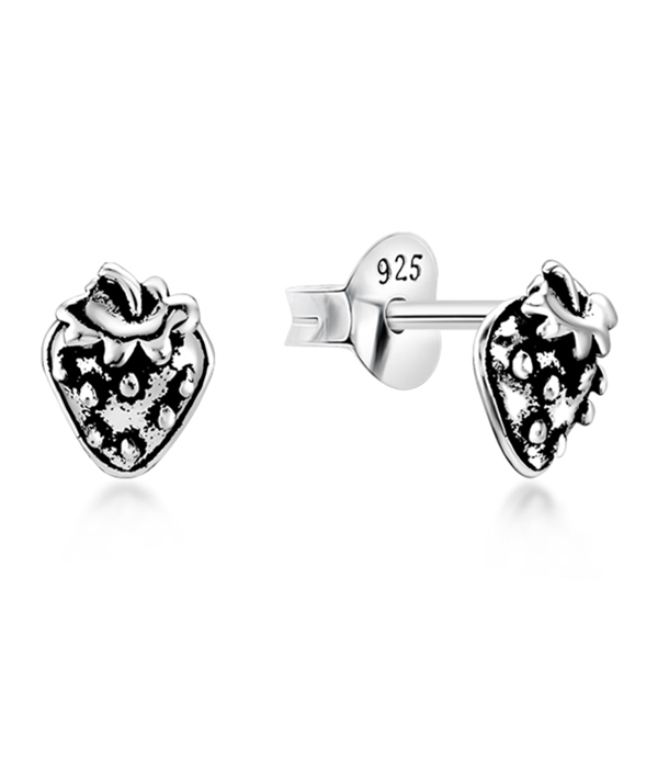Plain 925 Sterling silver stud earring.